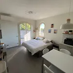 I It Apartment
